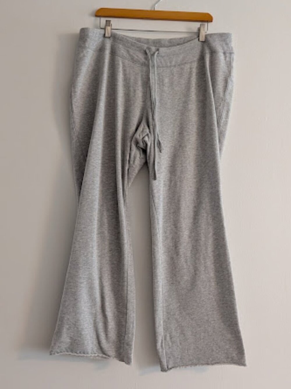 Old Navy Light Gray Sweatpants Size XL